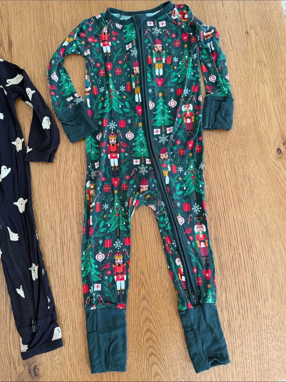 12-18mos Kyte BABY Ghost & Little Sleepies Nutcracker - Zippered Holiday sleeper